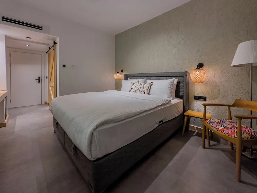 Classic Oda, 1 En Büyük (King) Boy Yatak, Sigara İçilmez, Balkon