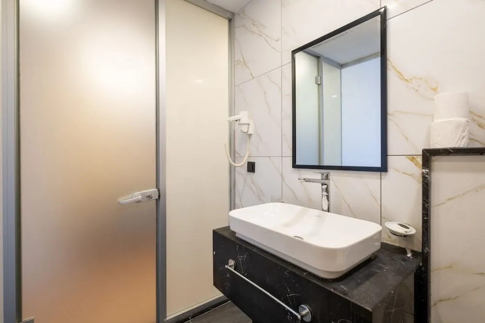 Superior Oda, Şehir Manzaralı