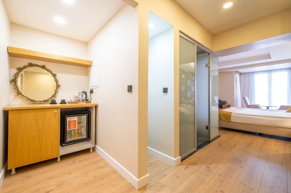 Superior Oda, Şehir Manzaralı