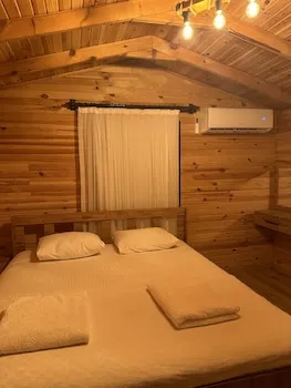 FNM Luxury Bungalovs