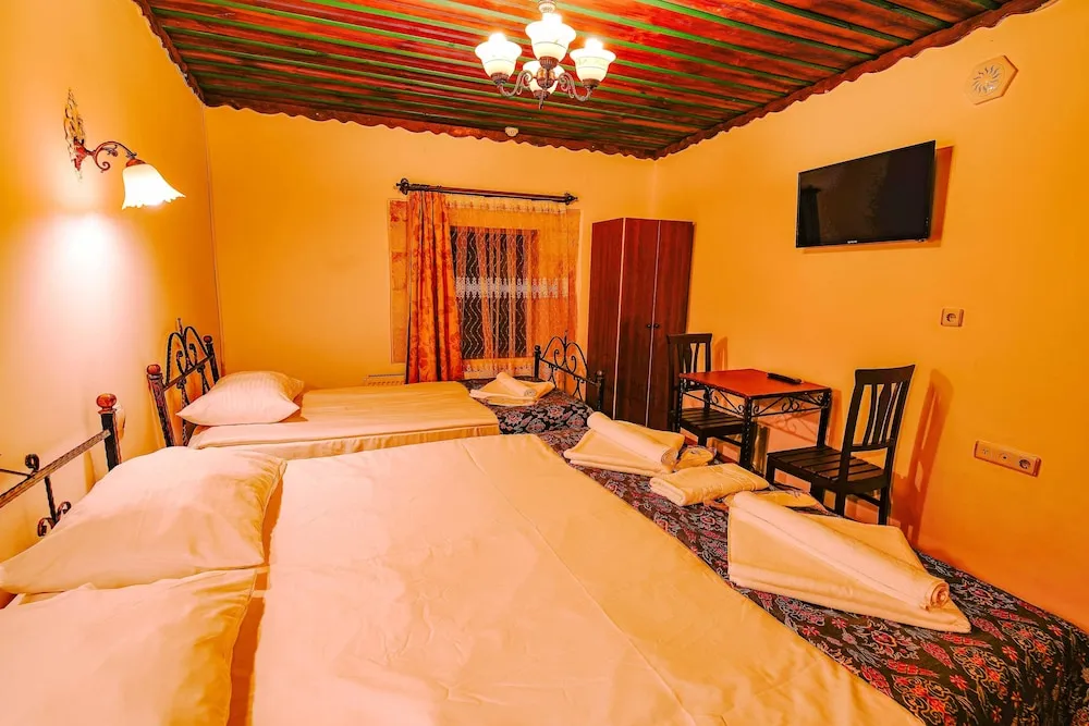 Family Süit, Birden Çok Yatak, Avlu Manzaralı, Zemin Kat