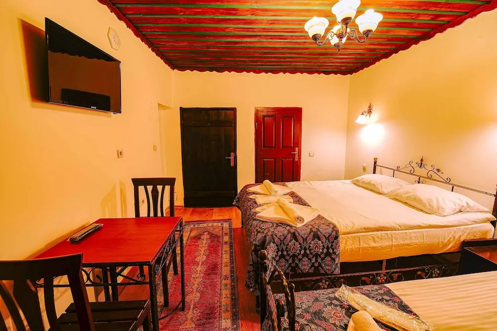 Family Süit, Birden Çok Yatak, Avlu Manzaralı, Zemin Kat