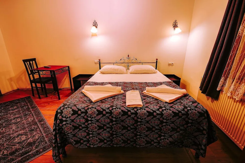 Signature Süit, 1 Büyük (Queen) Boy Yatak, Vadi Manzaralı, Bahçeli