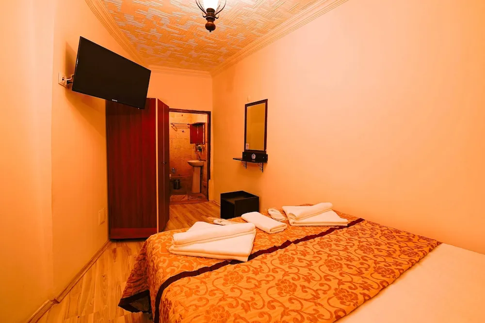 Standard Tek Büyük Yataklı Oda, 1 Büyük (Queen) Boy Yatak, Avlu Manzaralı, Zemin Kat