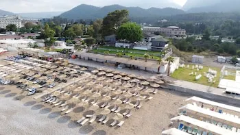 Sandhill Hotel