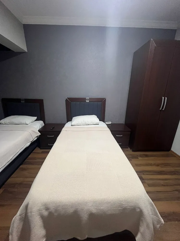 Basic İki Ayrı Yataklı Oda