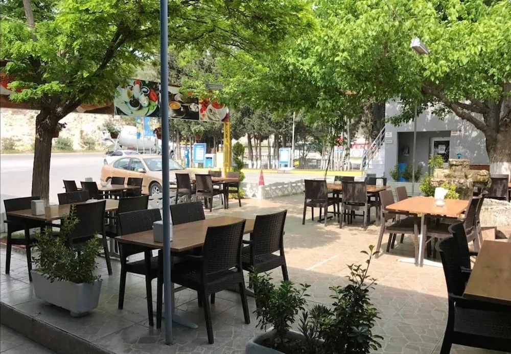 Business Üç Kişilik Oda