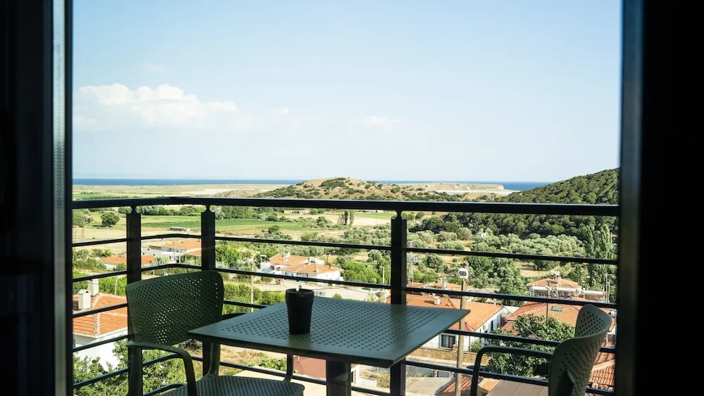 Deluxe Üç Kişilik Oda, Balkon, Deniz Manzaralı