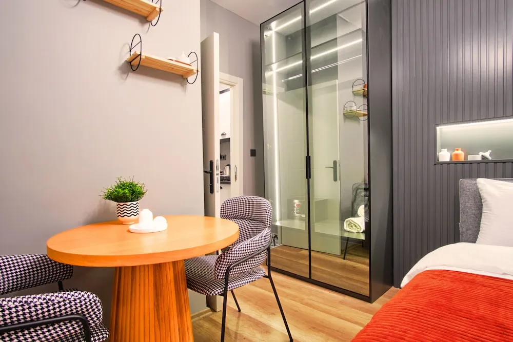 Economy Tek Büyük Yataklı Oda, 1 Büyük (Queen) Boy Yatak