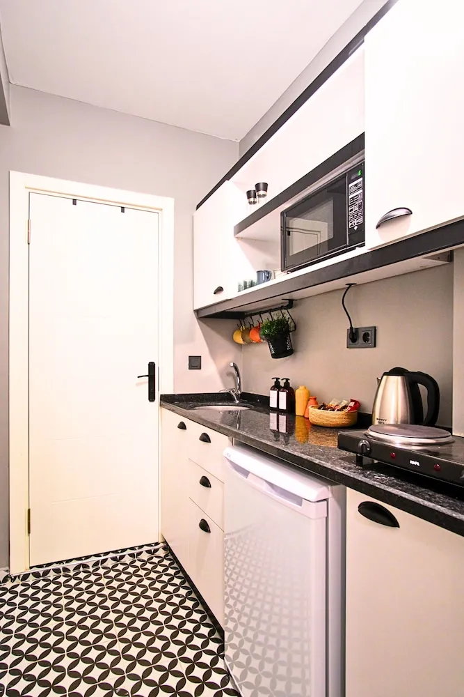 Economy Tek Büyük Yataklı Oda, 1 Büyük (Queen) Boy Yatak