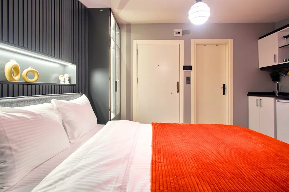 Economy Double Room (Roof 2)