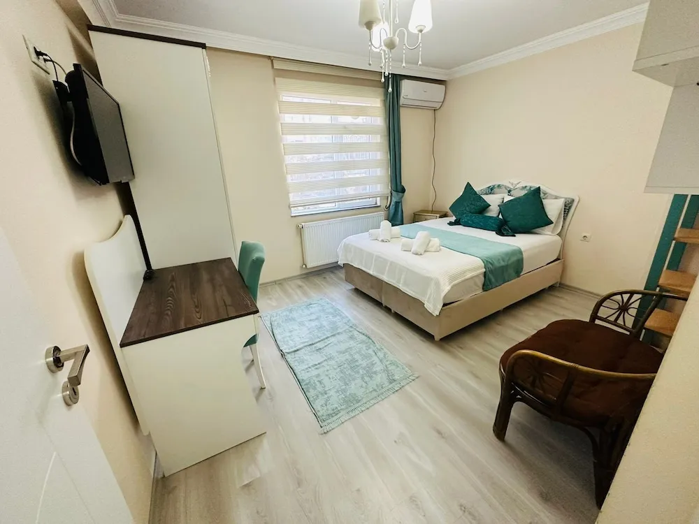 Tek Büyük Yataklı Oda