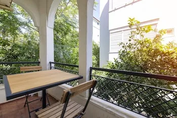 Cabbana Hotel Lara
