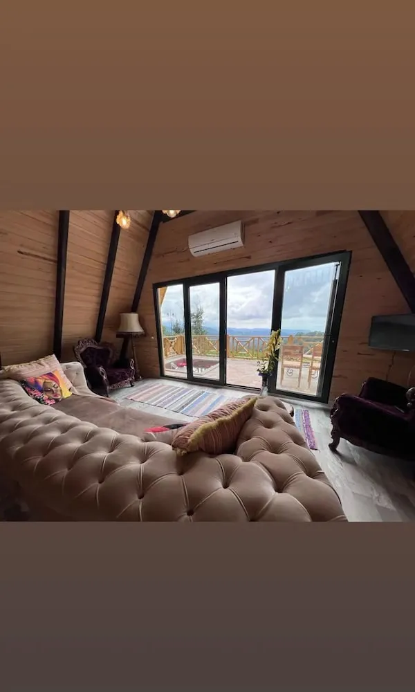 Deluxe Bungalov