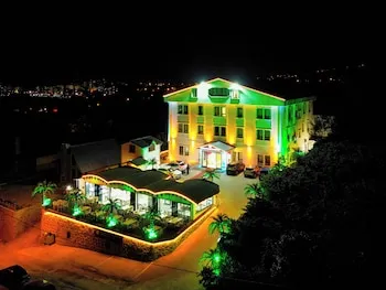 Perla Blanca Hotel