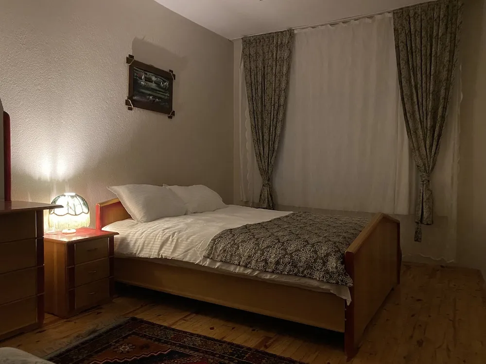 Traditional Apart Daire