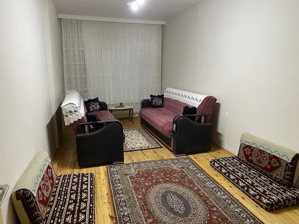 Traditional Apart Daire