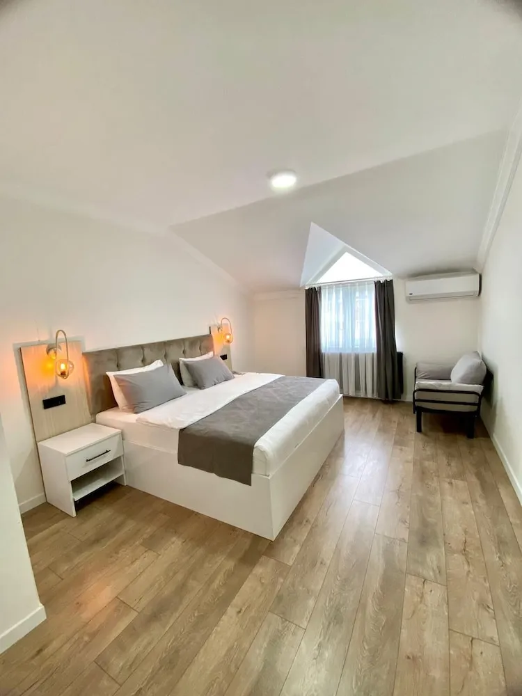 Comfort Çatı Katı Süiti (Penthouse), Dağ Manzaralı