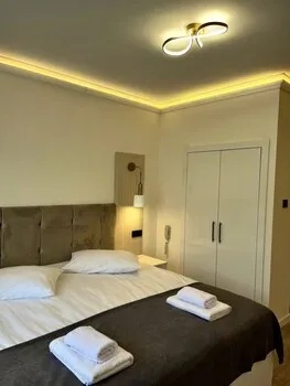 Golden Life Suite