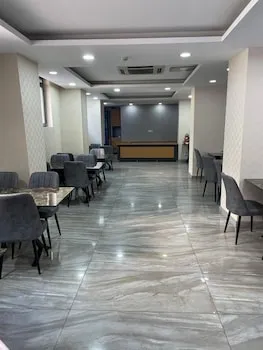 Hotel Otağ