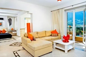 Golden Life Heights Deluxe Suite Hotel - Yetişkin Oteli