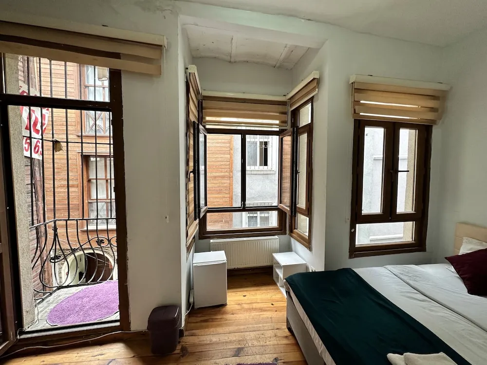 Deluxe Tek Büyük Yataklı Oda, Balkon