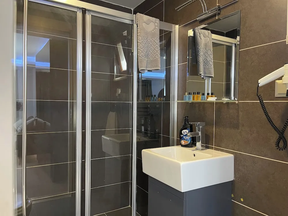 Deluxe Stüdyo Süit