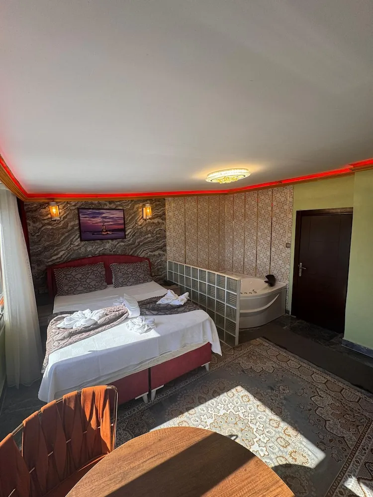 Romantic Tek Büyük Yataklı Oda, Küvet