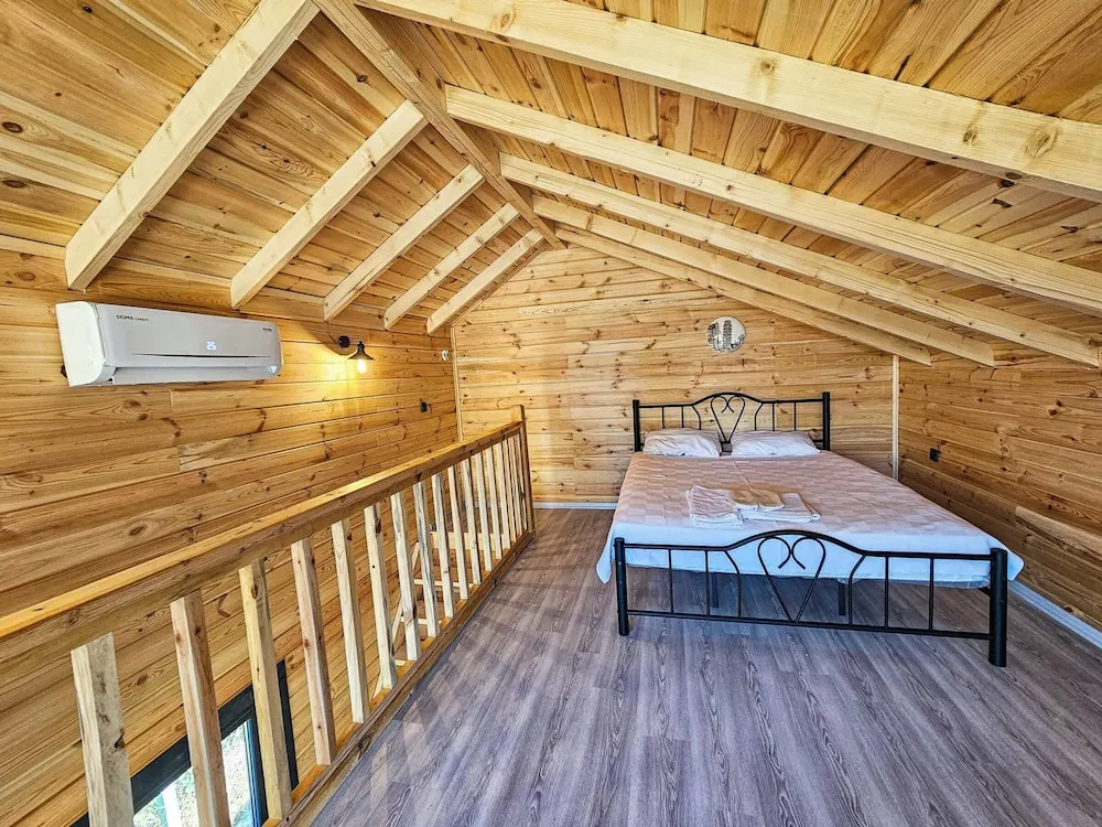 Deluxe Bungalov, Göl Manzaralı