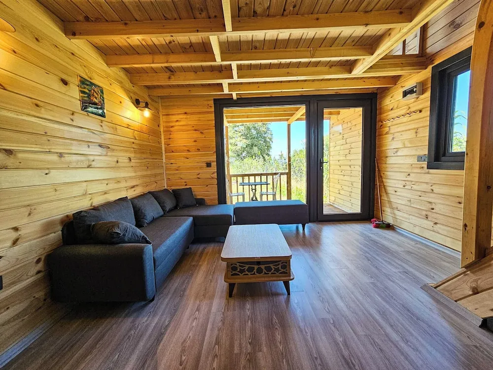 Deluxe Bungalov, Göl Manzaralı