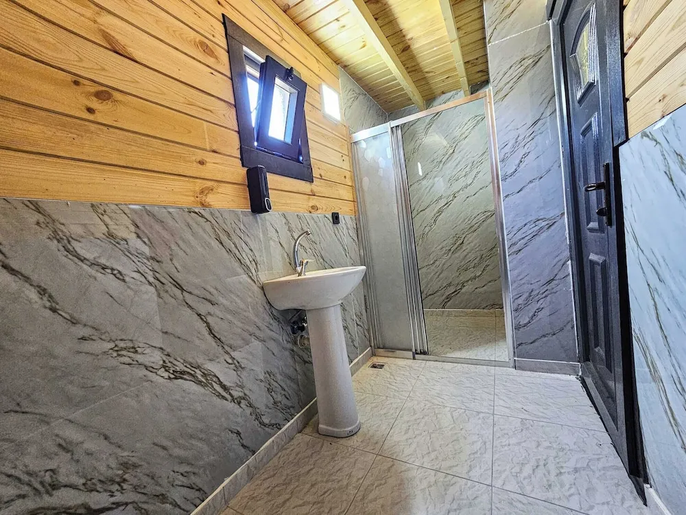 Deluxe Bungalov, Göl Manzaralı