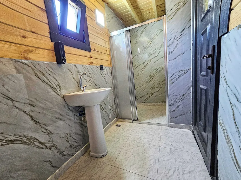 Deluxe Bungalov, Göl Manzaralı