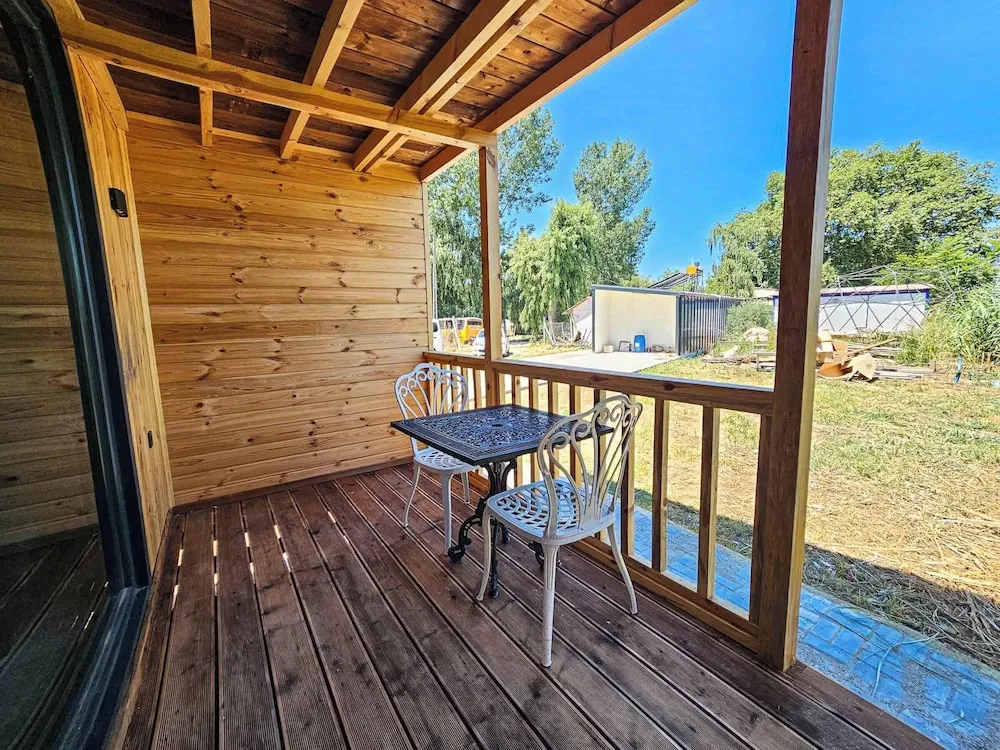 Deluxe Bungalov, Göl Manzaralı