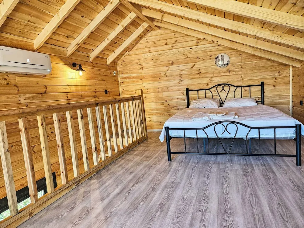 Deluxe Bungalov, Göl Manzaralı