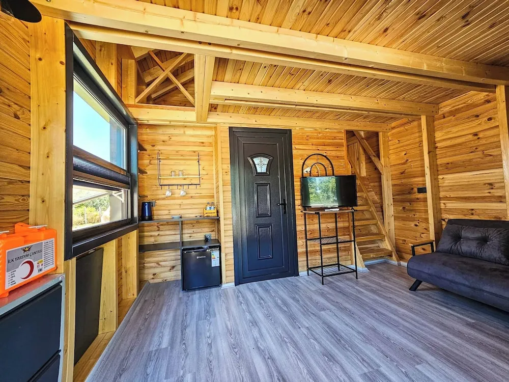 Standard Bungalov, Kısmi Göl Manzaralı