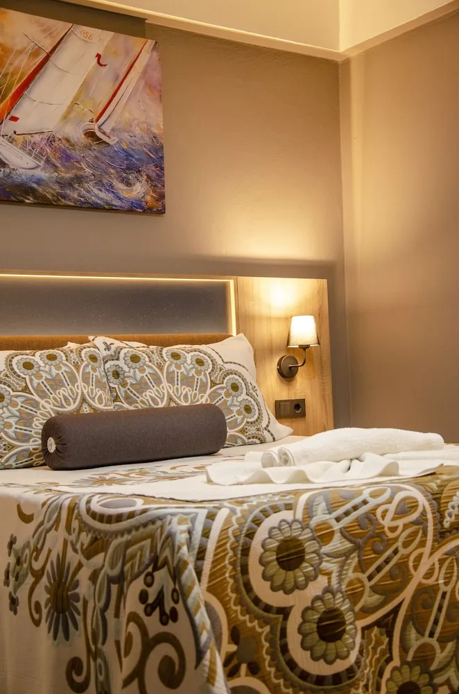 Luxury Tek Büyük Yataklı Oda, 1 Büyük (Queen) Boy Yatak, Balkon