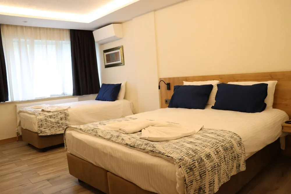 Standard Üç Kişilik Oda