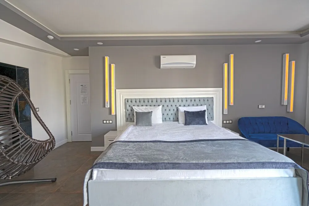 Luxury Tek Büyük Yataklı Oda
