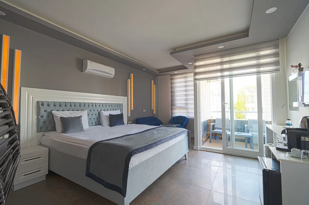 Luxury Tek Büyük Yataklı Oda