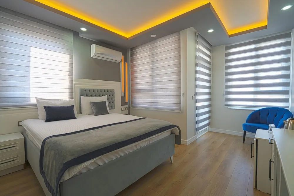 Deluxe Tek Büyük Yataklı Oda