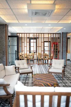 Mayavera Hotel