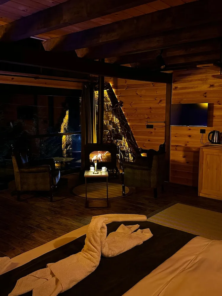 Gia Suite Room