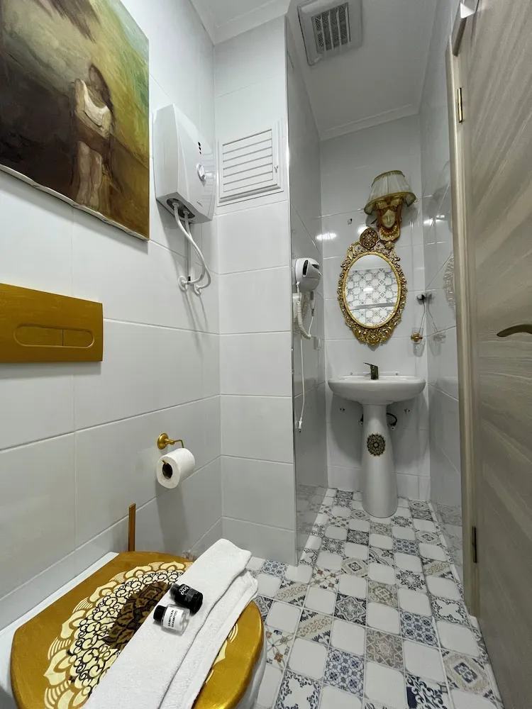 Luxury Tek Büyük Yataklı Oda