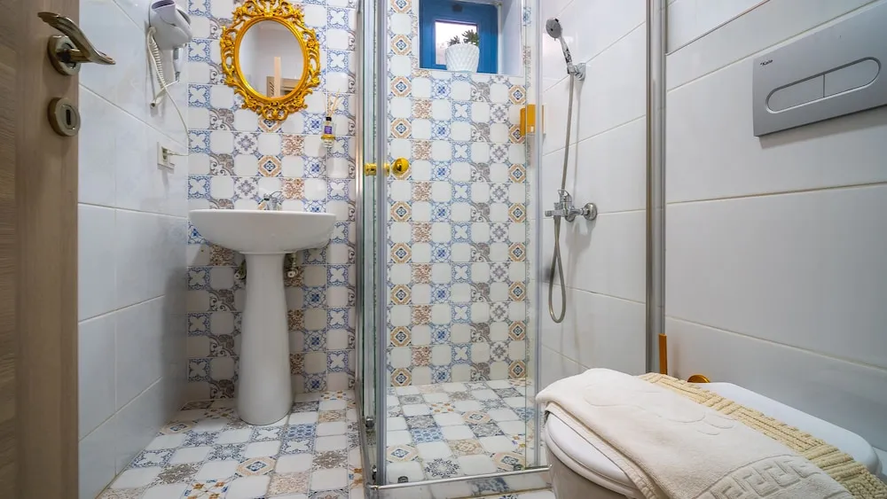 Standard Üç Kişilik Oda