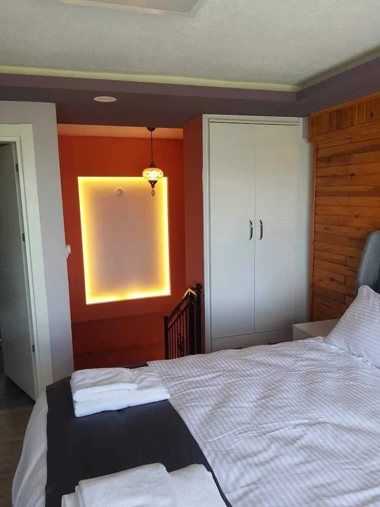 Panoramic Süit, 1 Büyük (Queen) Boy Yatak ve Çekyat, Sigara İçilmez, Dağ Manzaralı