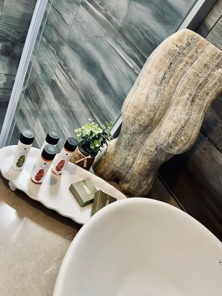 Economy Tek Büyük Yataklı Oda