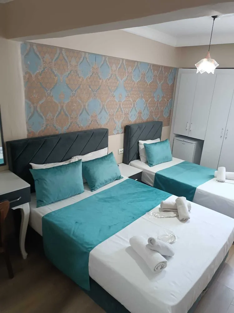 Classic Üç Kişilik Oda