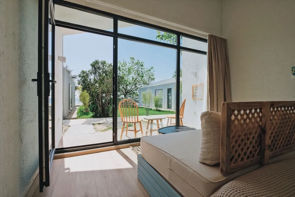 Junior Suite with Garden View