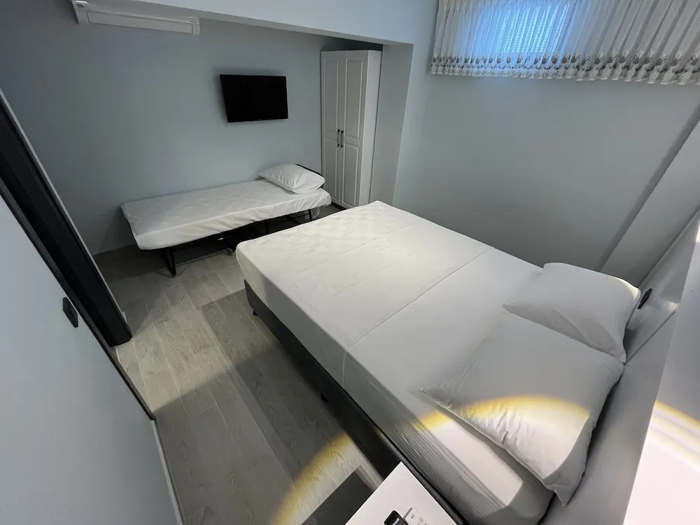 Economy Üç Kişilik Oda, Bodrum Kat