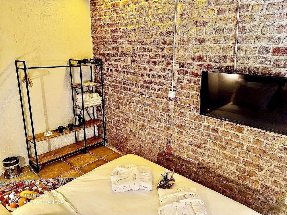 Comfort Oda, 1 Büyük (Queen) Boy Yatak, Sigara İçilmez, Şehir Manzaralı